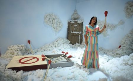 - فاطمة الزهراء الموسولي تصدر "يد مرا" بالتزامن مع عيد المرأة